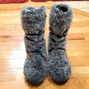 Fuzzy boots